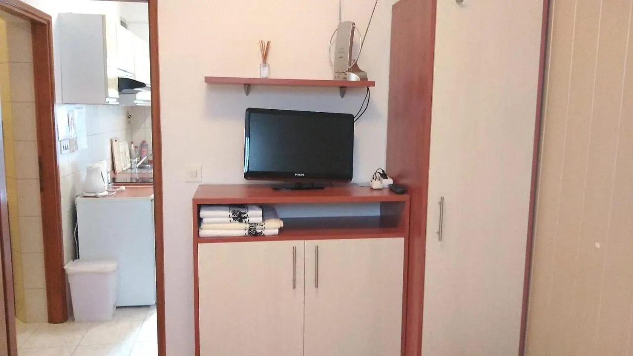 Studio Apartman Nina Kraljevica 0*,  Croatia